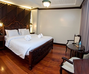 Governor Suites